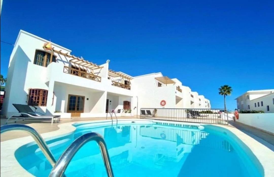 Heated Pools-200M Beach- Wifi Puerto del Carmen  Kültér fotó