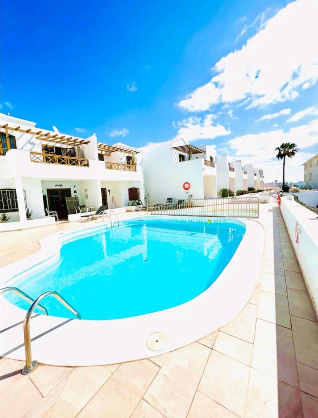 Heated Pools-200M Beach- Wifi Puerto del Carmen  Szoba fotó
